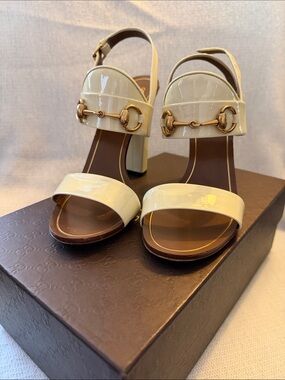 Gucci Cream Patent Block Heel Sandals with Gold Horsebit Accent